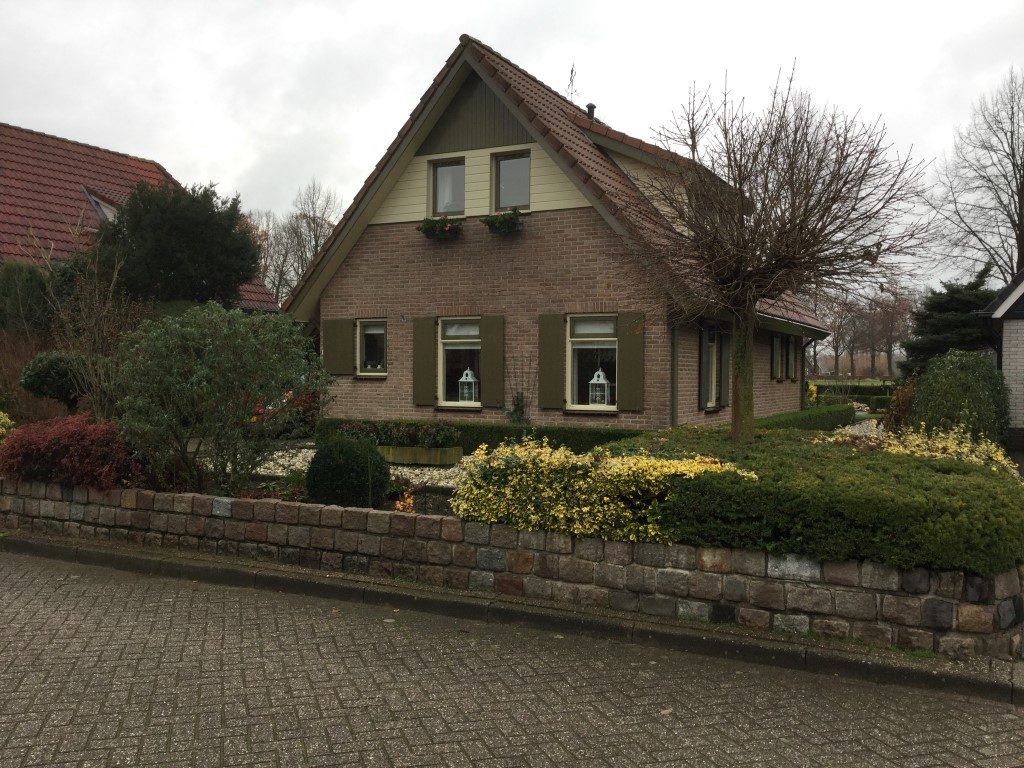 Nieuwe aanleg tuin bij vrijstaande woning in Hengelo (gld) 2018